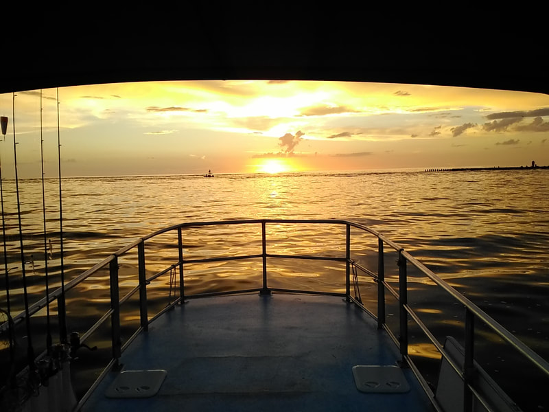 sunset boat tour